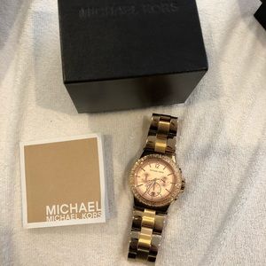 Michael Kors rose gold great condition watch